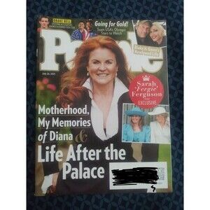 People Weekly Duchess Of York Fergie Blake Shelton July 26 2021 092921nonr